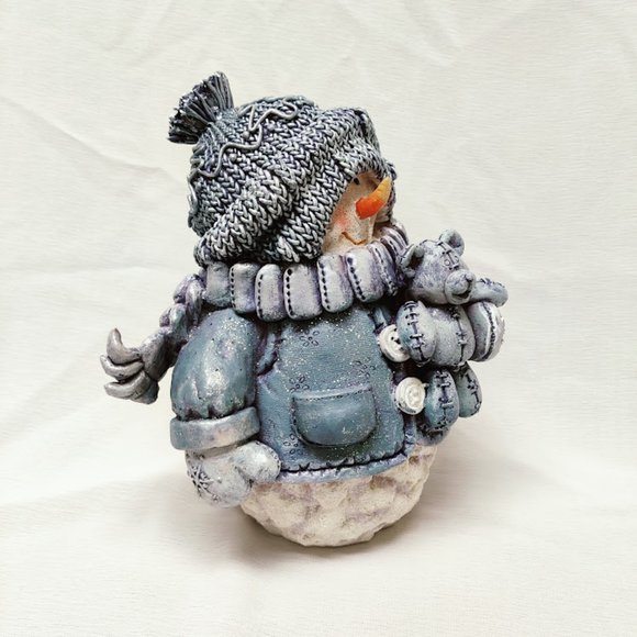 Young’s Snowman resin figurine, with Teddy Bear, Blue, #90487, original box - Picture 4 of 10